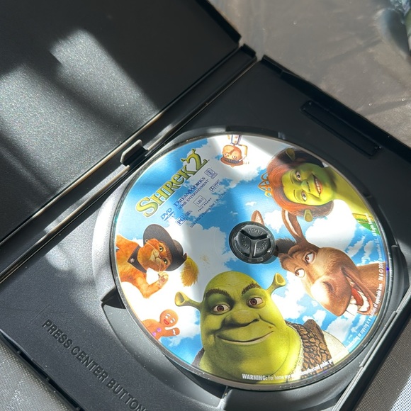 Shrek 1,2 and 3 DVD bundle Dreamworks - Picture 8 of 11